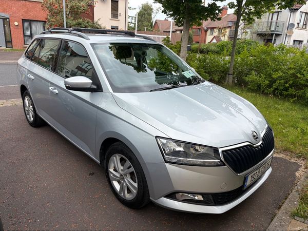Skoda Fabia Estate, Petrol, 2019, Grey