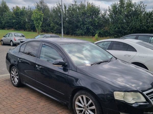 Volkswagen Passat Saloon, Diesel, 2009, Black