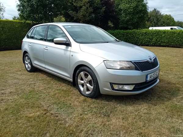 Skoda Rapid Hatchback, Petrol, 2014, Silver