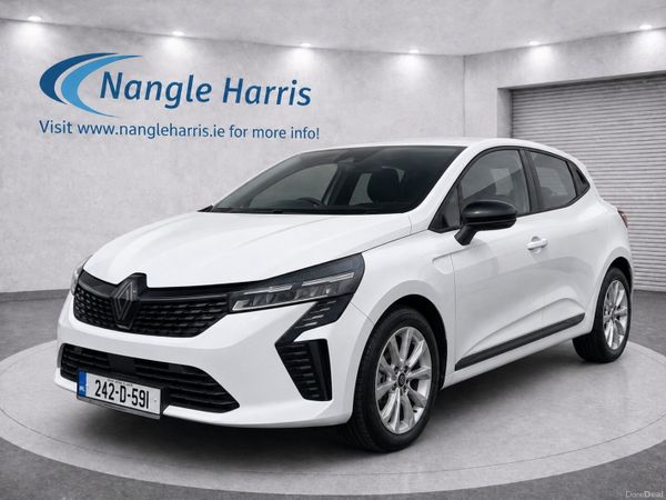 Renault Clio Hatchback, Petrol, 2024, White