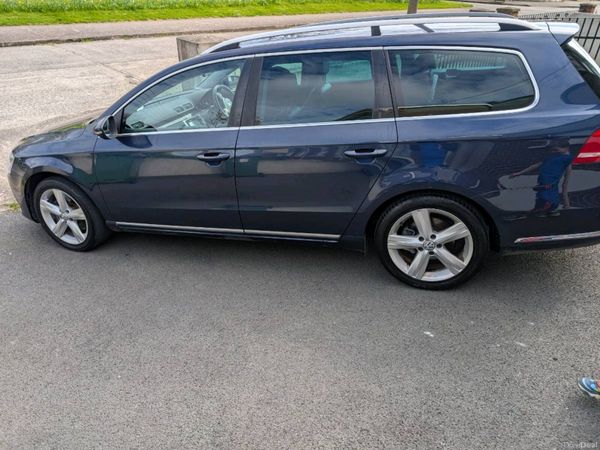 Volkswagen Passat Estate, Petrol, 2013, Blue
