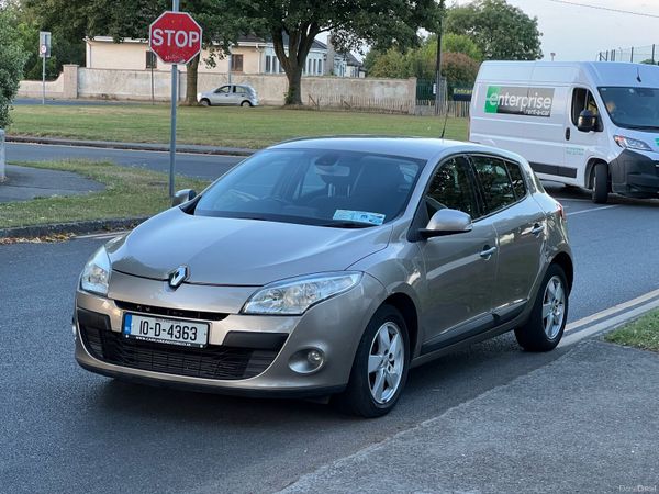 Renault Megane Hatchback, Diesel, 2010, Gold