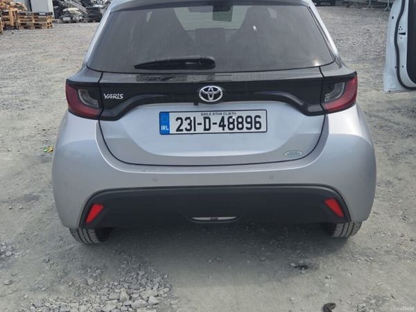 Toyota Yaris Hatchback, Petrol, 2023, White