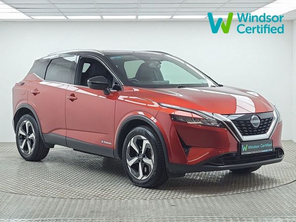Nissan Qashqai MPV, Petrol, 2023, Orange