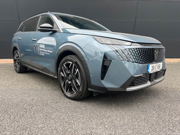 Peugeot 5008 MPV, Petrol, 2026, Blue