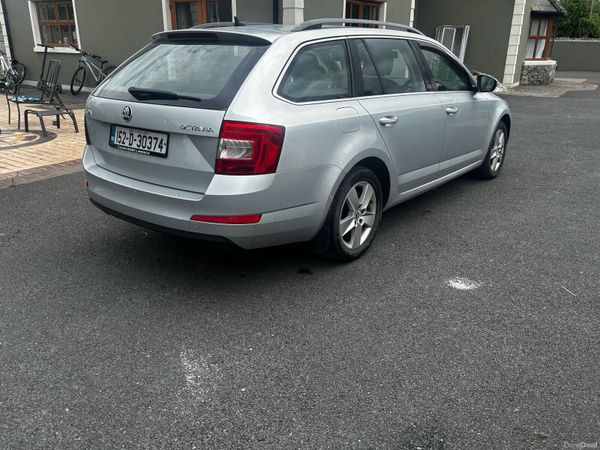 Skoda Octavia Estate, Diesel, 2015, Silver