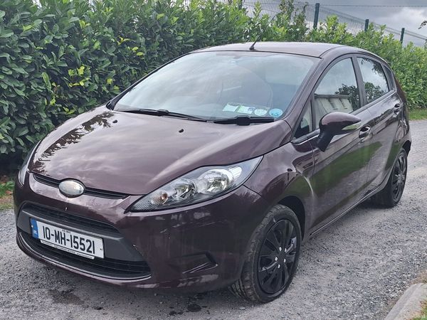 Ford Fiesta Hatchback, Diesel, 2010, Red