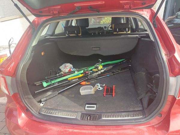 Toyota Avensis Estate, Diesel, 2009, Red