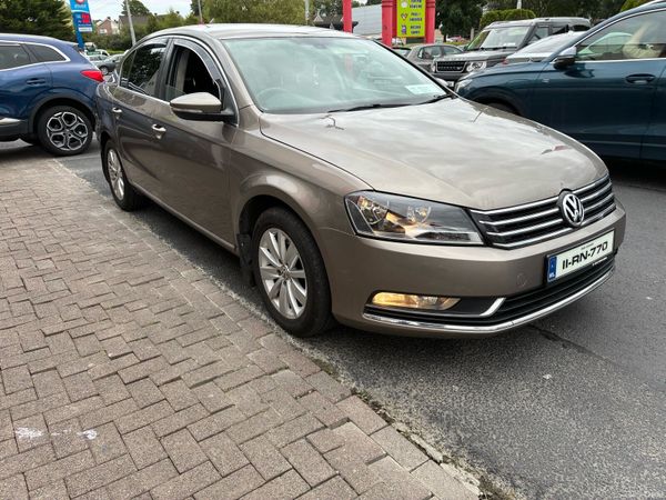 Volkswagen Passat Saloon, Diesel, 2011, Brown