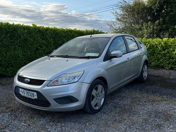 Ford Focus Hatchback, Diesel, 2011, Silver