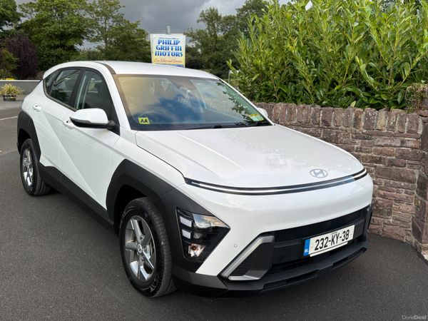 Hyundai KONA MPV, Petrol Hybrid, 2023, White