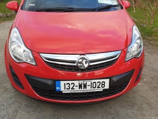 Vauxhall Corsa Hatchback, Petrol, 2013, Red