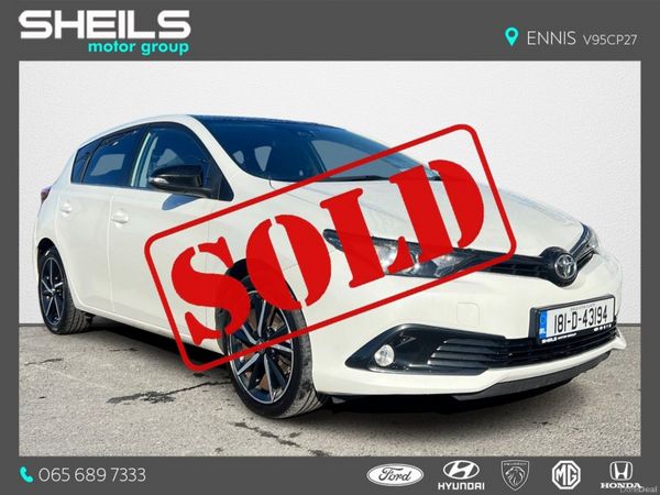 Toyota Auris Hatchback, Petrol, 2018, White