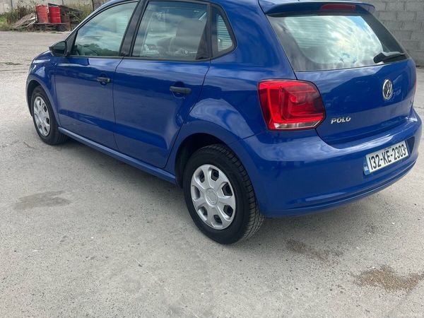 Volkswagen Polo Hatchback, Petrol, 2013, Blue