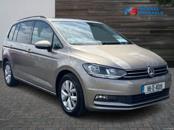 Volkswagen Touran MPV, Petrol, 2018, Yellow
