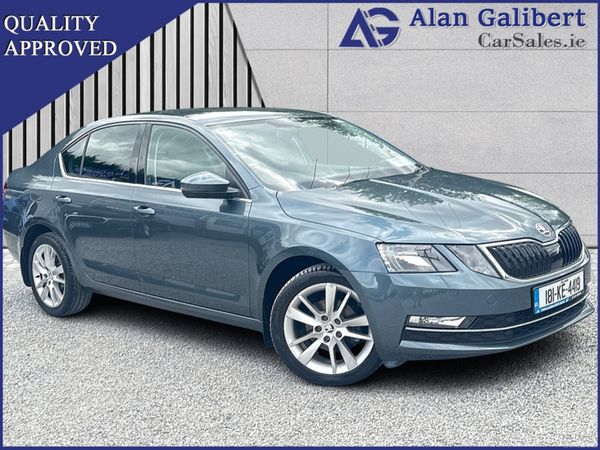 Skoda Octavia Hatchback, Diesel, 2018, Grey