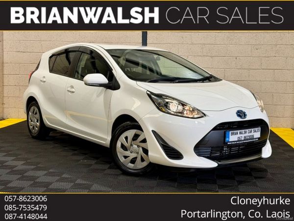 Toyota Aqua Hatchback, Petrol Hybrid, 2020, White