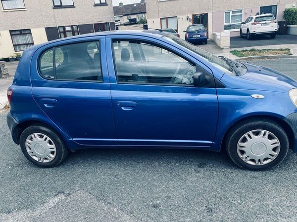 Toyota Yaris Hatchback, Petrol, 2003, Blue