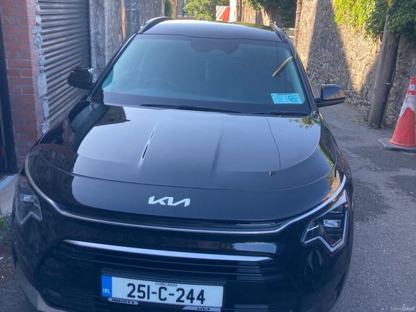 Kia Niro SUV, Petrol Plug-in Hybrid, 2025, Black