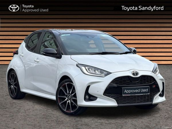 Toyota Yaris Hatchback, Petrol Hybrid, 2023, White
