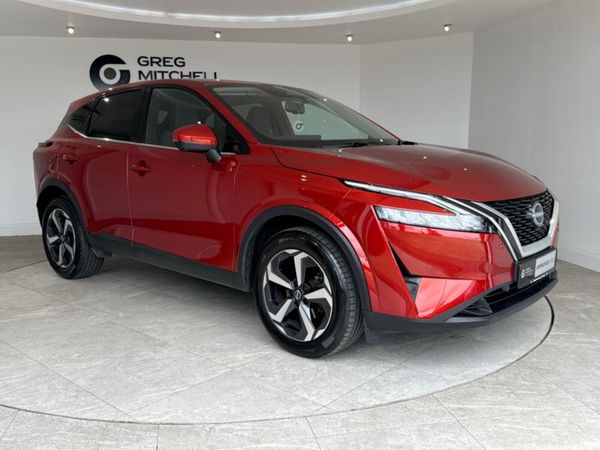 Nissan Qashqai SUV, Petrol Hybrid, 2022, Red