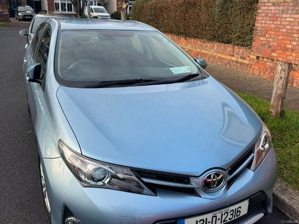 Toyota Auris MPV, Petrol, 2013, Blue