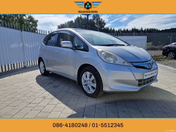 Honda Fit Hatchback, Petrol Hybrid, 2013, Silver