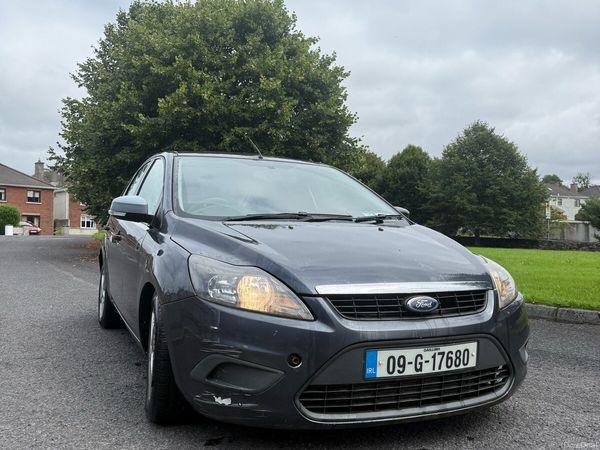 Ford Focus Hatchback, Diesel, 2009, Grey