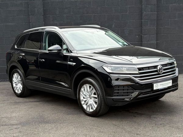 Volkswagen Touareg SUV, Diesel, 2019, Black