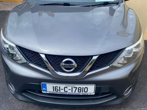 Nissan Qashqai Hatchback, Diesel, 2016, Grey
