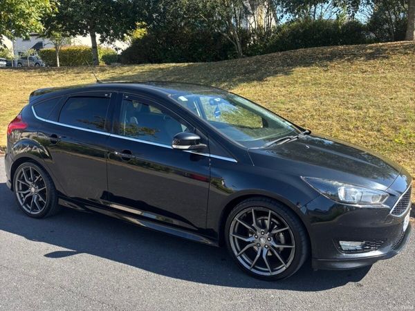 Ford Focus Hatchback, Diesel, 2016, Black