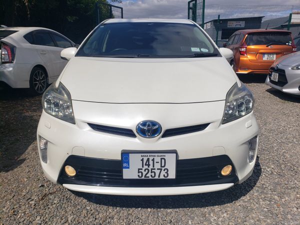 Toyota Prius Hatchback, Petrol Hybrid, 2014, White