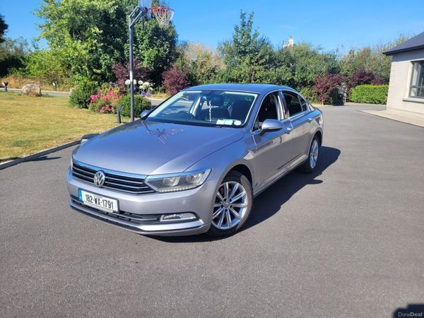 Volkswagen Passat Saloon, Diesel, 2018, Silver