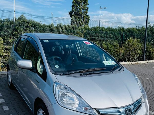 Honda Fit Hatchback, Petrol Hybrid, 2013, Silver