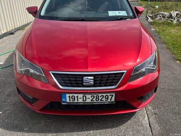 SEAT Leon Estate, Diesel, 2019, Red