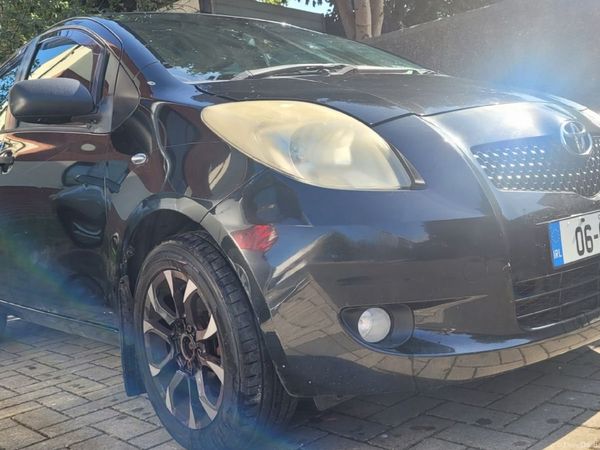 Toyota Yaris Hatchback, Petrol, 2006, Black