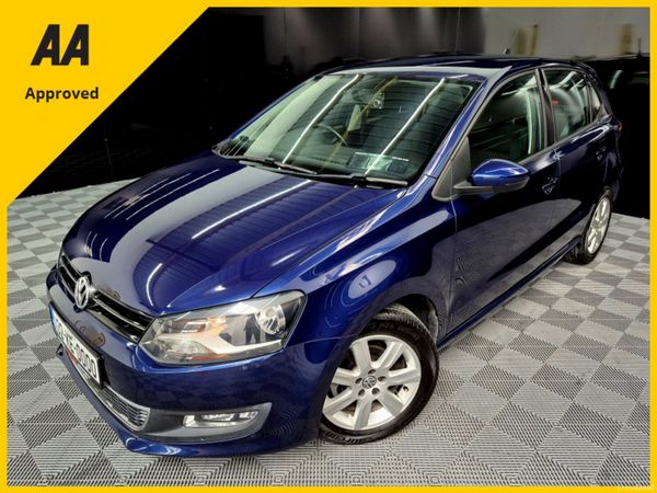 Volkswagen Polo Hatchback, Petrol, 2013, Blue