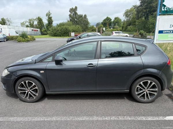 SEAT Leon Hatchback, Diesel, 2011, Grey