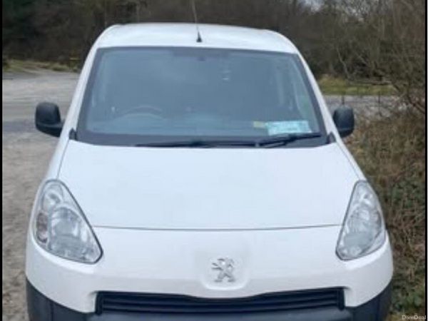 Peugeot Partner MPV, Diesel, 2015, White