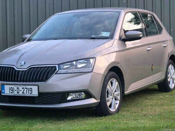 Skoda Fabia Hatchback, Petrol, 2019, Grey