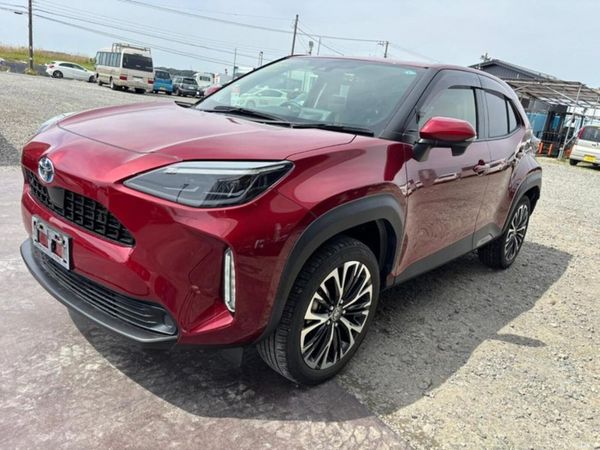 Toyota Yaris Cross SUV, Petrol Hybrid, 2021, Red