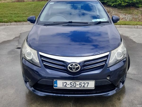 Toyota Avensis Saloon, Diesel, 2012, Blue