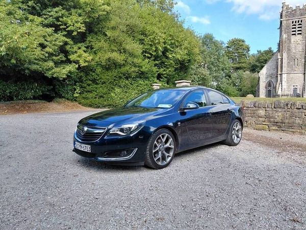 Vauxhall Insignia Hatchback, Diesel, 2016, Green