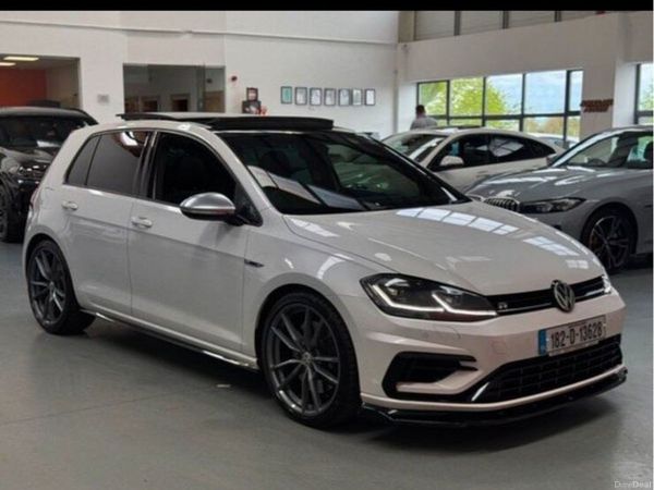 Volkswagen Golf Estate, Petrol, 2018, White