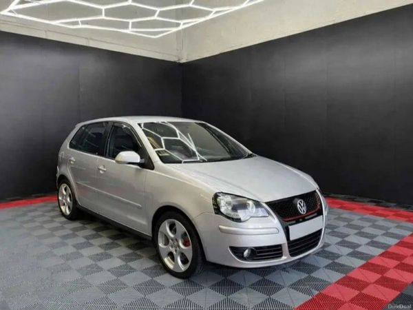 Volkswagen Polo Hatchback, Petrol, 2007, Silver