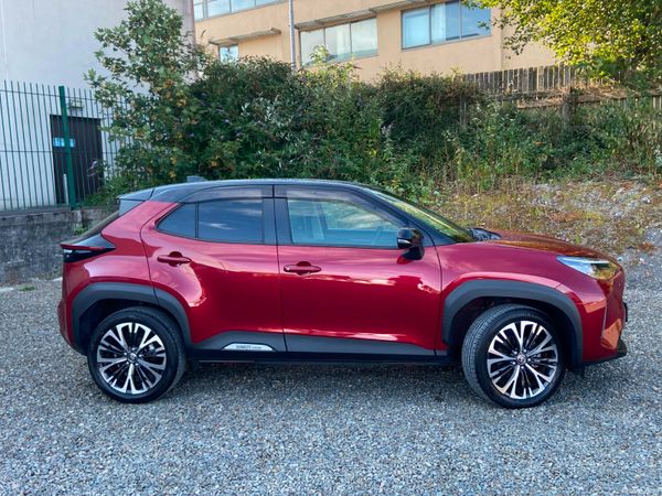 Toyota Yaris Cross SUV, Petrol Hybrid, 2022, Red
