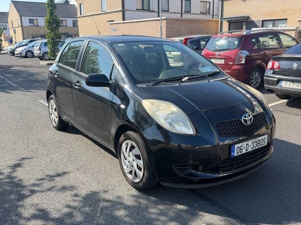 Toyota Yaris Hatchback, Petrol, 2006, Black