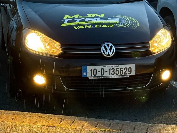 Volkswagen Golf Hatchback, Petrol, 2010, Black
