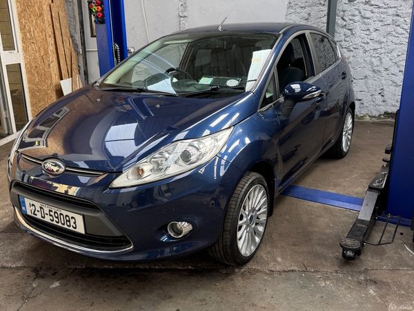 Ford Fiesta Hatchback, Petrol, 2012, Blue