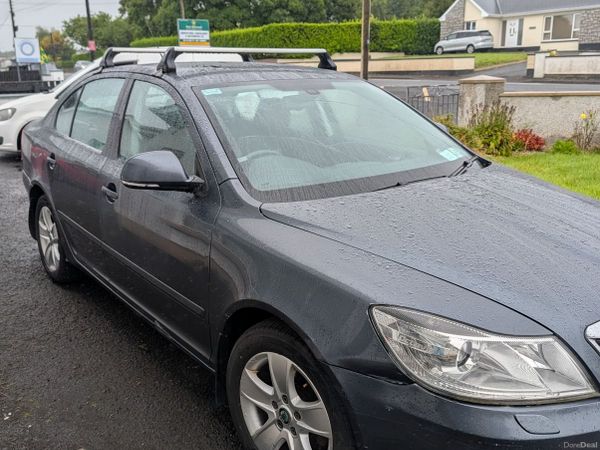 Skoda Octavia Hatchback, Diesel, 2009, Grey